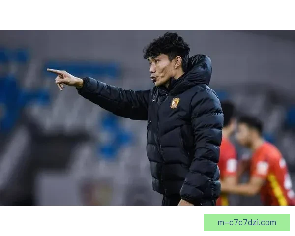 两开花绽放郑智孙继海亮相春晚 两开花绽放郑智孙继海亮相春晚